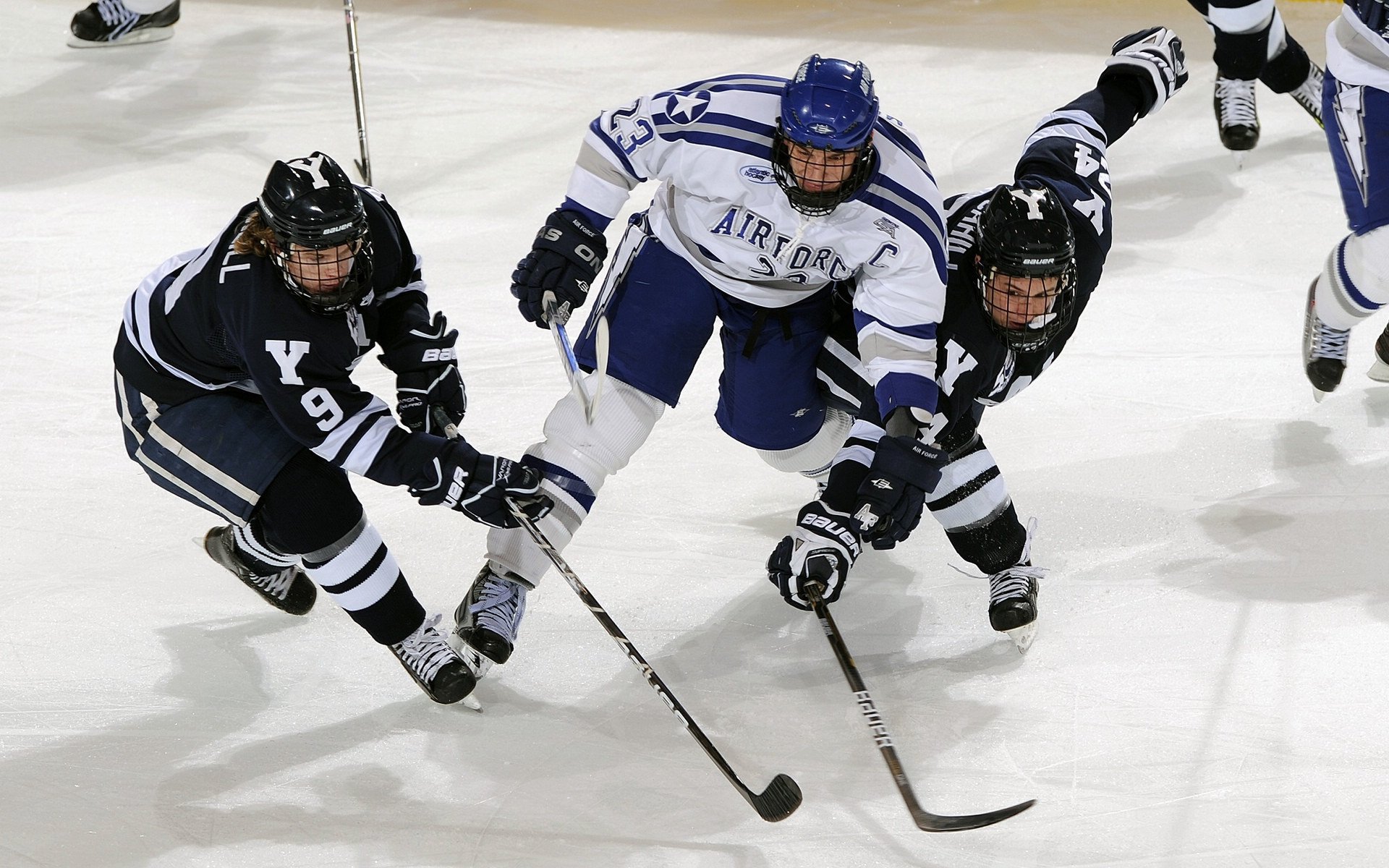 澳大利亚双人组合赛场表现赢得掌声，澳大利亚混双